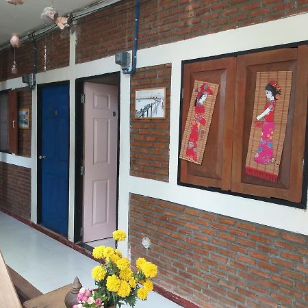 Tanyahouse Hotel Chiang Rai Buitenkant foto