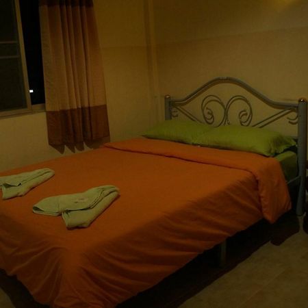 Tanyahouse Hotel Chiang Rai Buitenkant foto