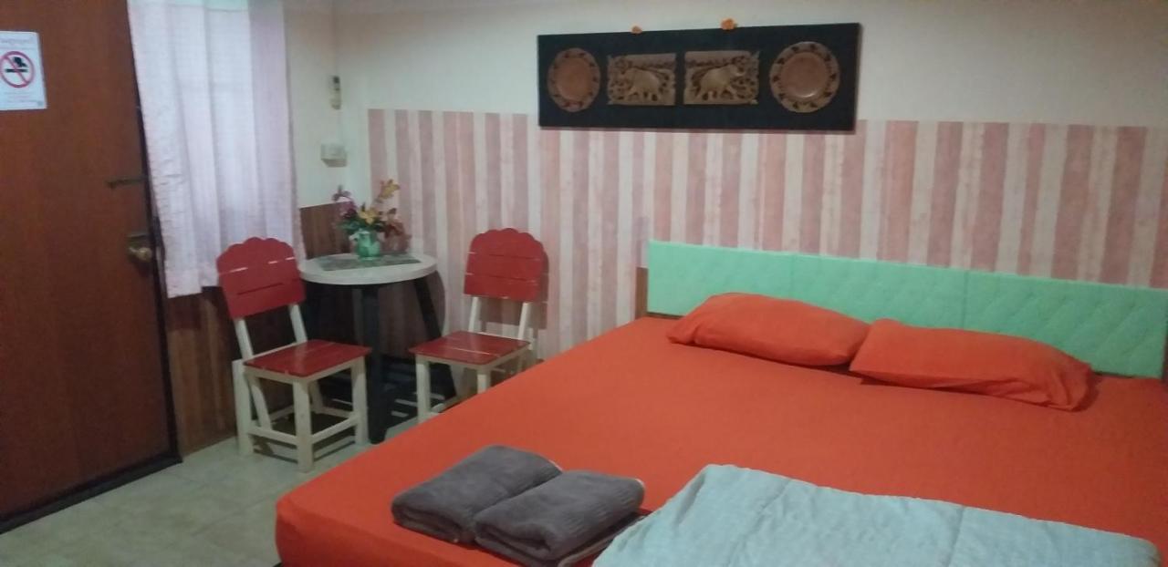 Tanyahouse Hotel Chiang Rai Buitenkant foto