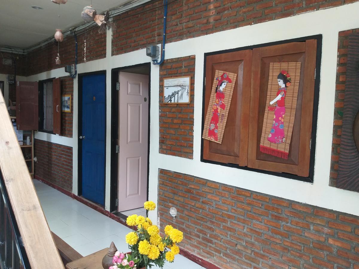 Tanyahouse Hotel Chiang Rai Buitenkant foto