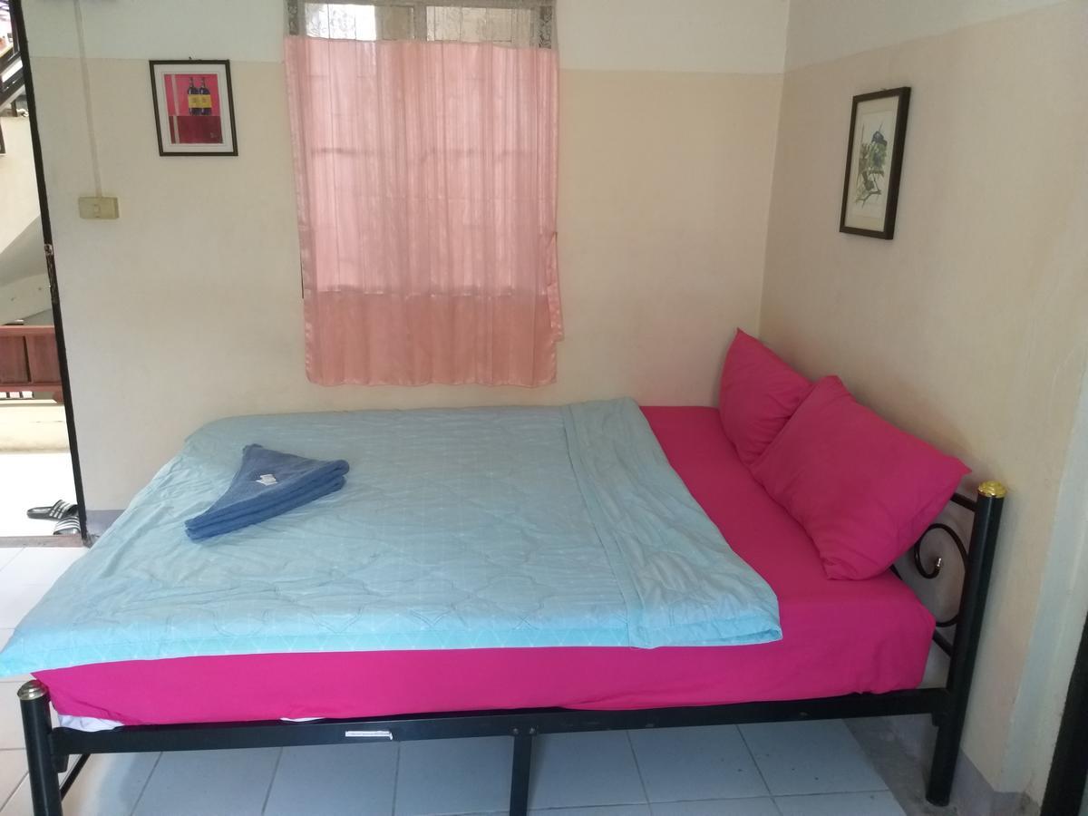 Tanyahouse Hotel Chiang Rai Buitenkant foto