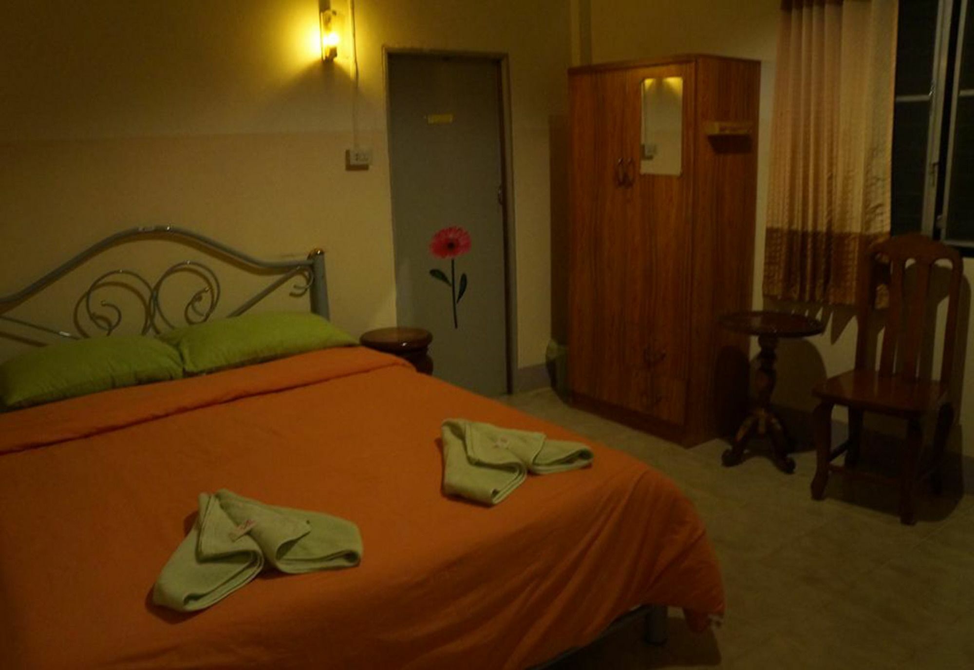 Tanyahouse Hotel Chiang Rai Buitenkant foto