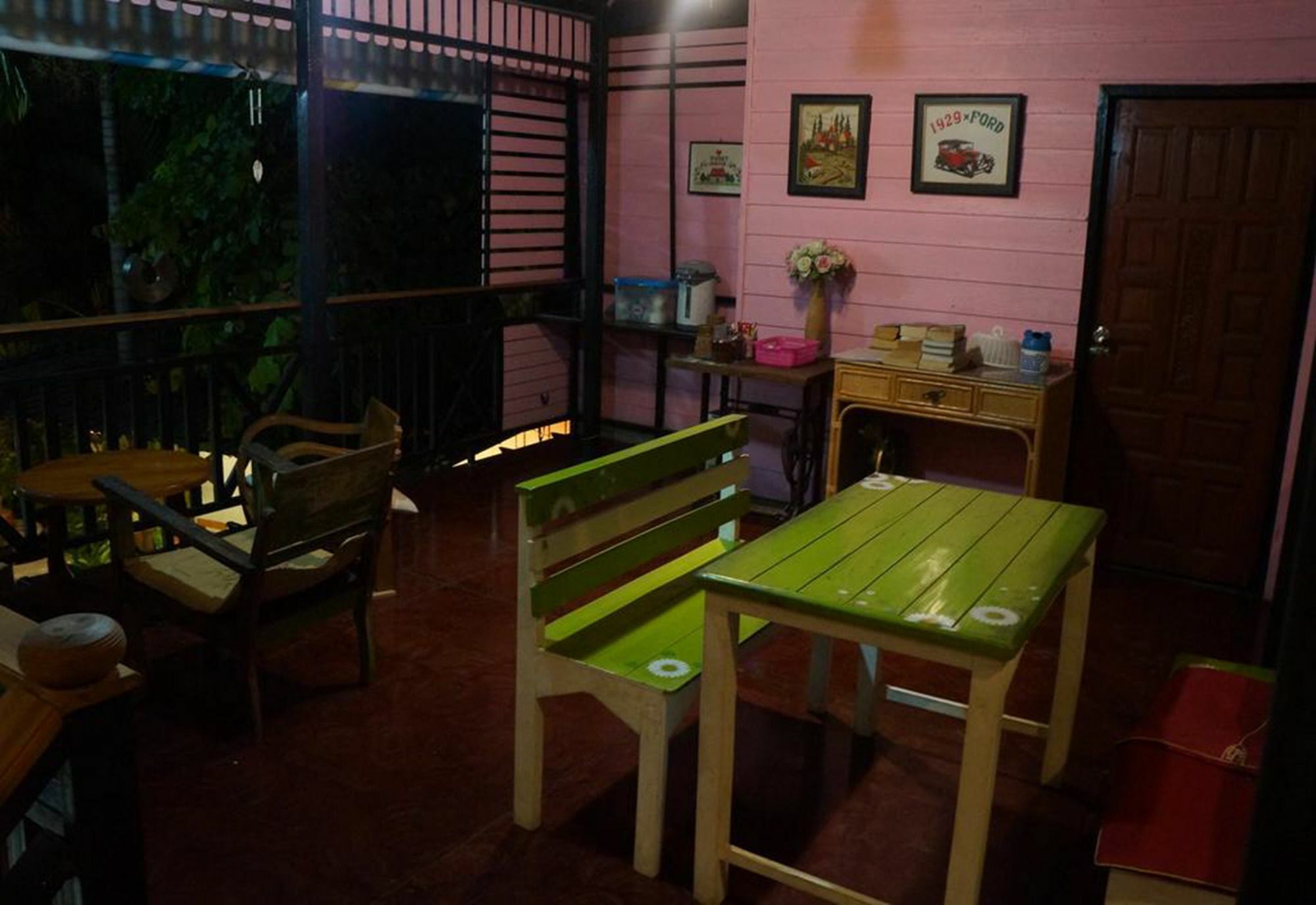 Tanyahouse Hotel Chiang Rai Buitenkant foto