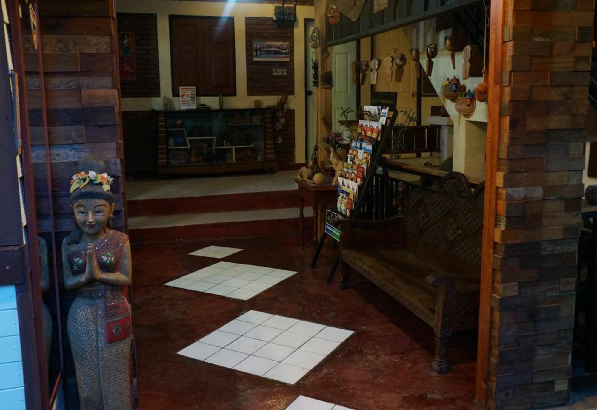 Tanyahouse Hotel Chiang Rai Buitenkant foto